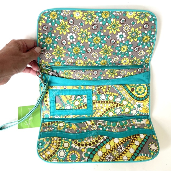 NWT~  Vera Bradley Lemon Parfait Tri Fold Wallet Clutch Purse - Picture 3 of 6